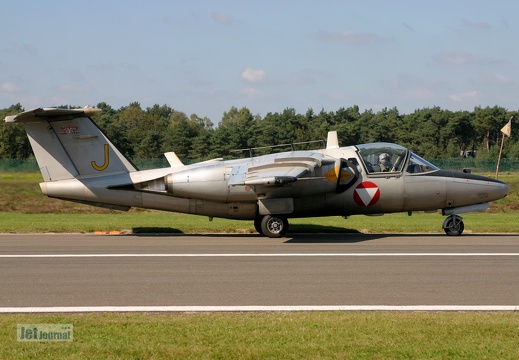 J / YJ-10, Saab J-105OE