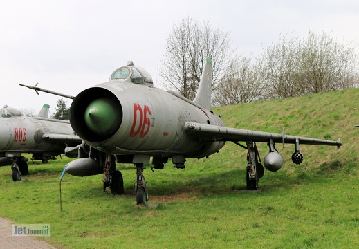 06, Su-7BM