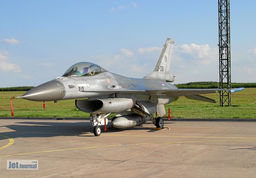 J-061 F-16AM RNLAF Pic2