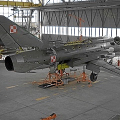 3715 Su-22M-4 40elt