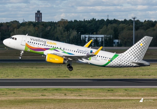 EC-MOG Vueling Airbus A320-232(WL)