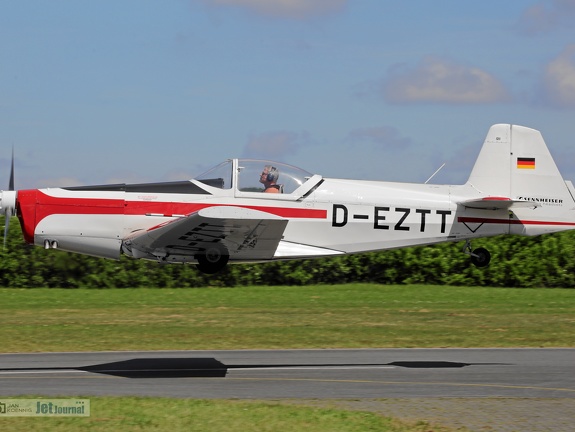D-EZTT, Zlin Z-526 AFS