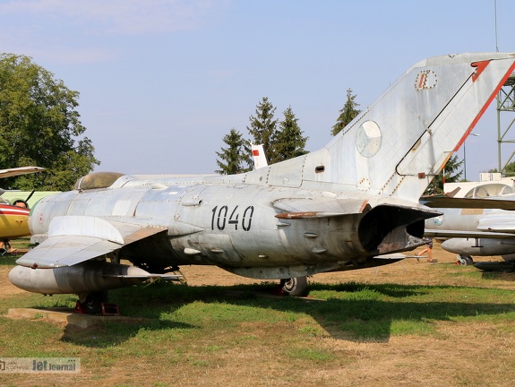 1040, MiG-19PM
