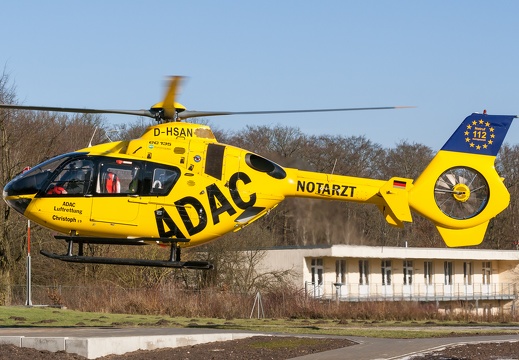 D-HSAN ADAC Luftrettung Eurocopter EC135 P2