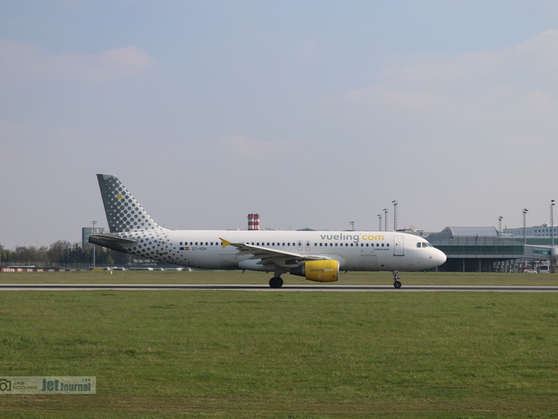 EC-KDH, A320-214, Vueling