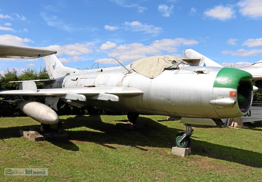1104 schwarz, MiG-19PM