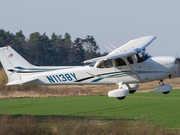 N1138Y Private Cessna 172S Skyhawk SP Uelzen (EDVU)