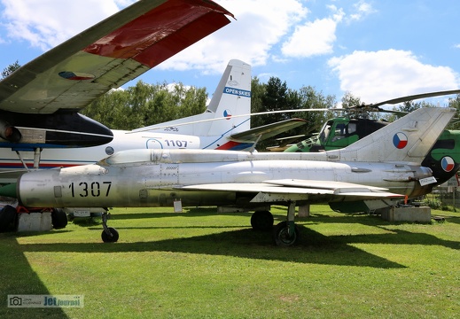 1307 schwarz, MiG-21PF