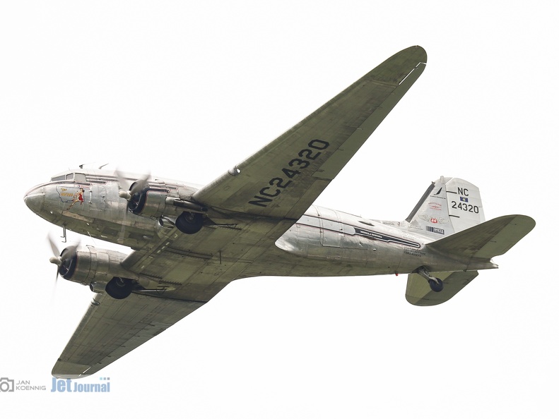 N24320, C-47A, Miss Montana