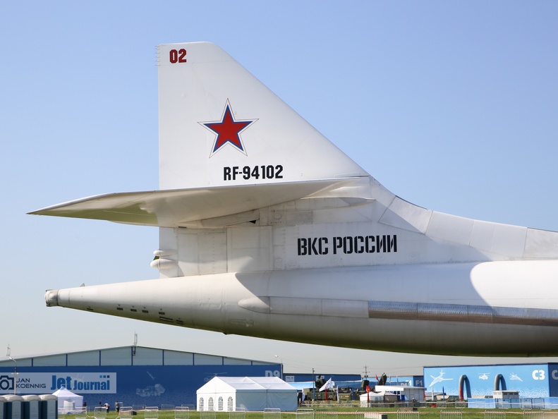 RF-94102, 02 rot, Tu-160, WKS Rossii