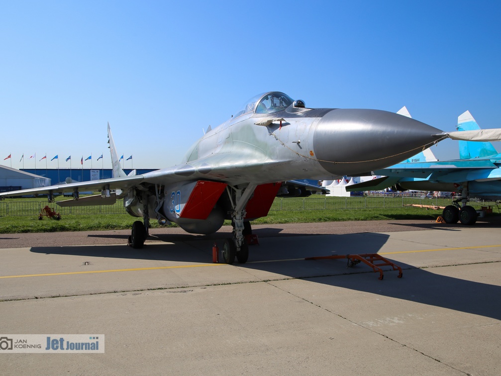 30 blau, RF-92310, MiG-29SMT, WKS Rossii