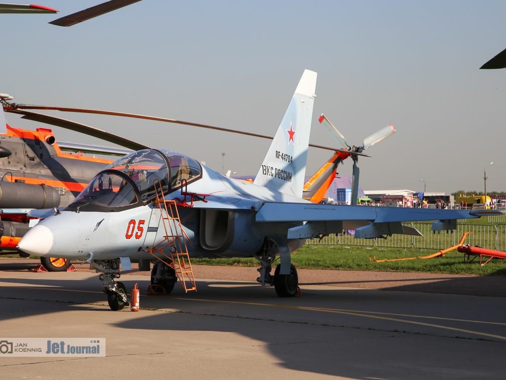05 rot, RF-44704, Jak-130, WKS Rossii