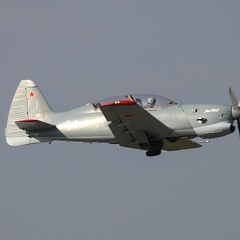 01 weiss, Jak-152