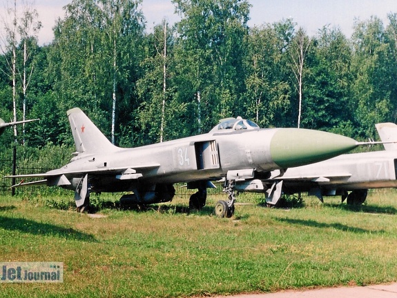34 blau, Su-15TM