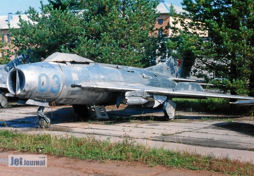 03 blau, MiG-19S