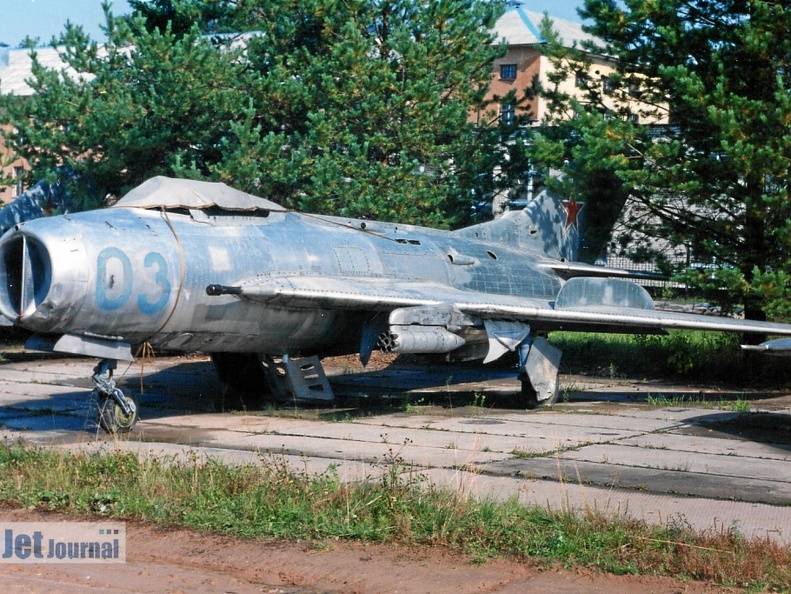 03 blau, MiG-19S