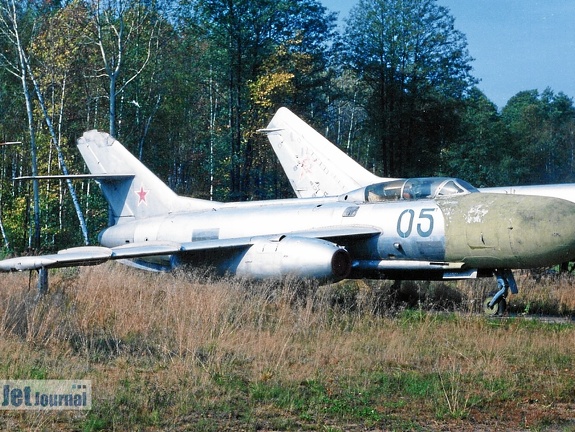 05 blau, Jak-25