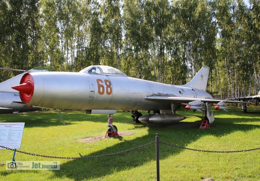 68 rot, Su-9