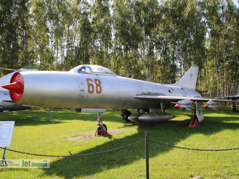 68 rot, Su-9