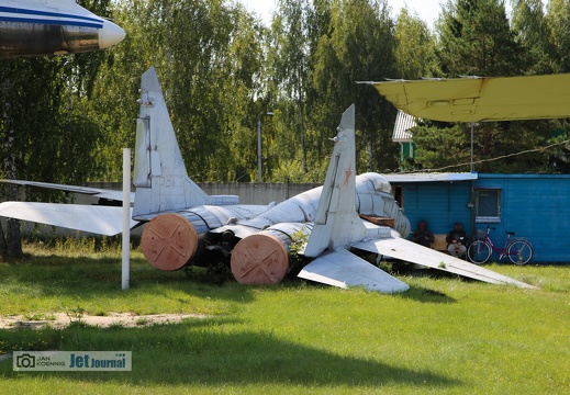 MiG-29 (70 blau)
