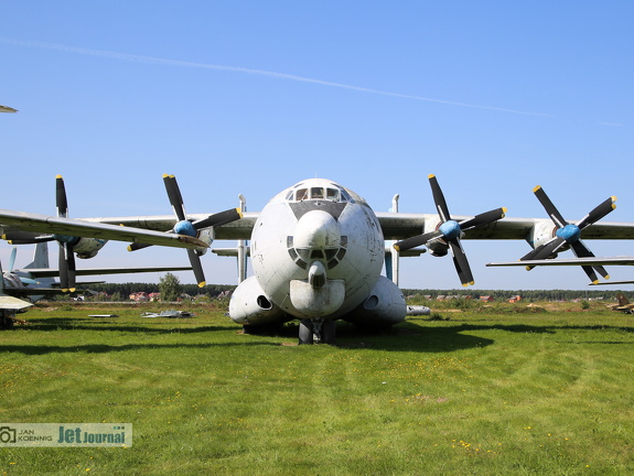 CCCP-09334, Antonow An-22