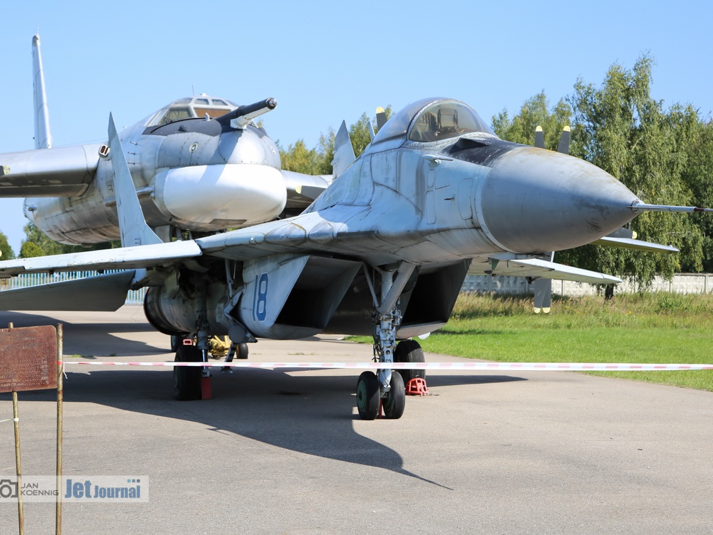 18 blau, MiG-29KVP Ser. 9-18