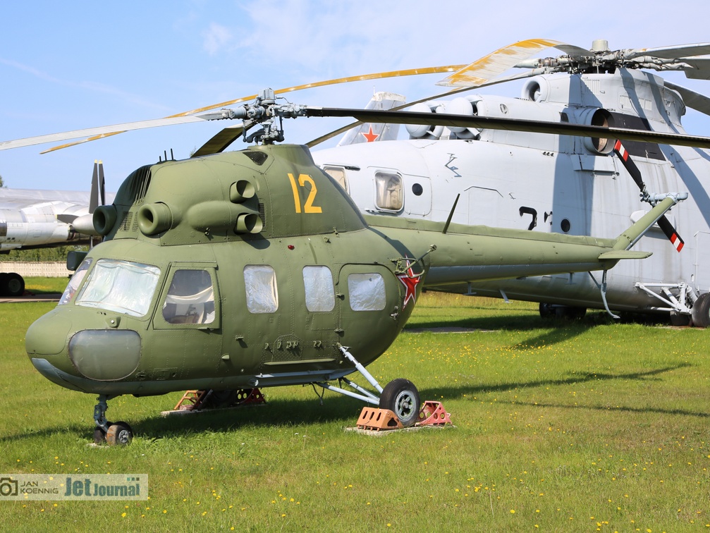 12 gelb, Mi-2