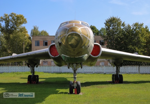 50 rot, Tu-16R