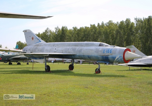 MiG Je-166 / Je-152M