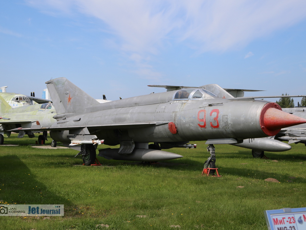 93 rot, MiG-21PFS