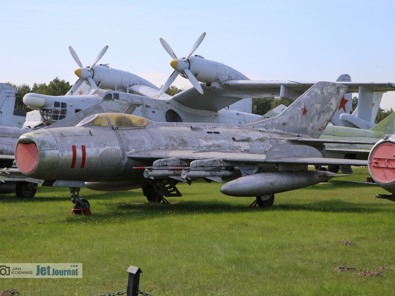11 rot, MiG-19PM, Soviet Air Force