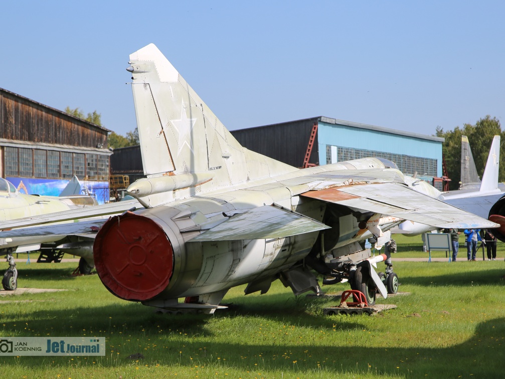 231 blau, MiG-23 Prototyp