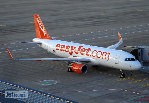 OE-ICU, Airbus A320-214, easyJet