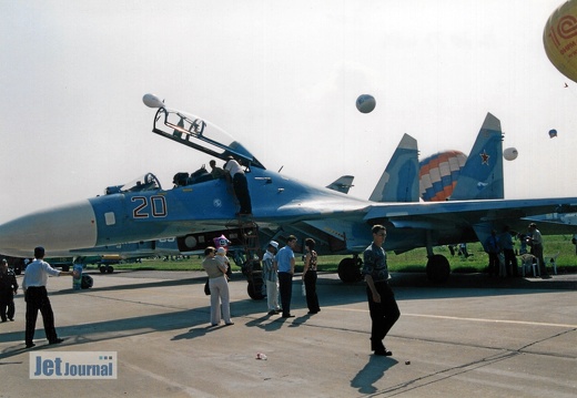 20 rot, Su-27UBM, 