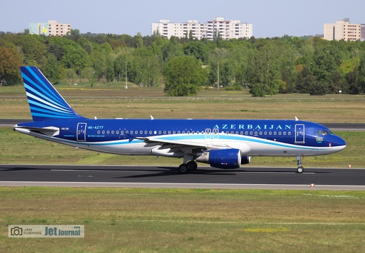 4K-AZ77, Airbus A320-214, Azerbaijan Airlines