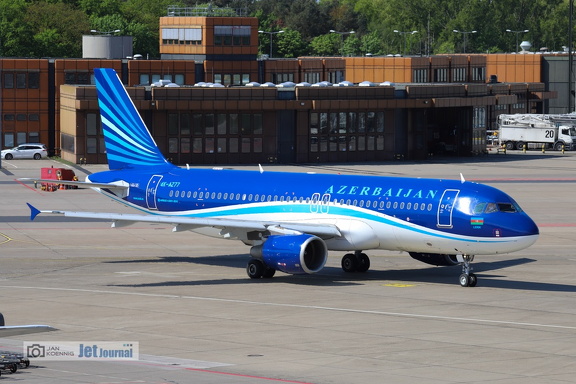 4K-AZ77, Airbus A320-214, Azerbaijan Airlines