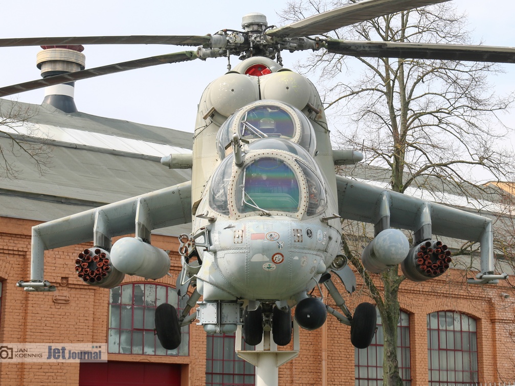 442 schwarz, Mi-24P, ex. LSK NVA, Frontansicht