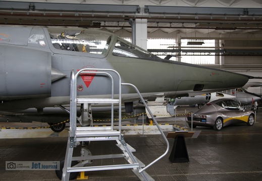 R-2113, Mirage IIIRS, ex. Swiss Air Force