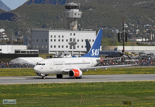 LN-RPH Boeing 737-683 SAS Norge