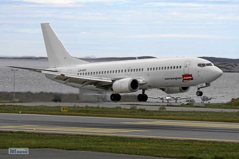 LN-KKO Boeing 737-3YO Norwegian Air Shuttle.jpg