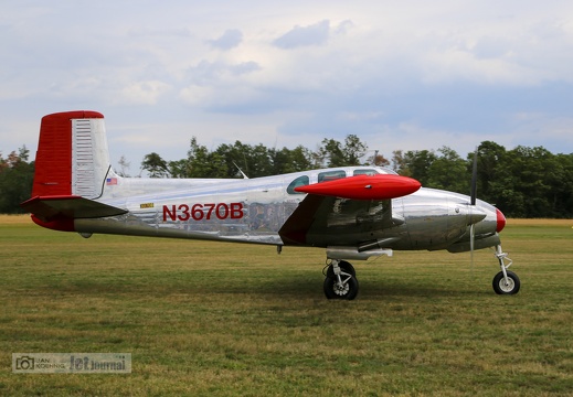 N3670B, Beechcraft E50 Twin Bonanza