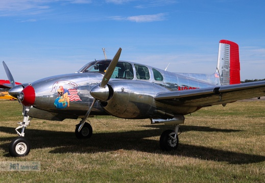 N3670B, Beechcraft E50 Twin Bonanza