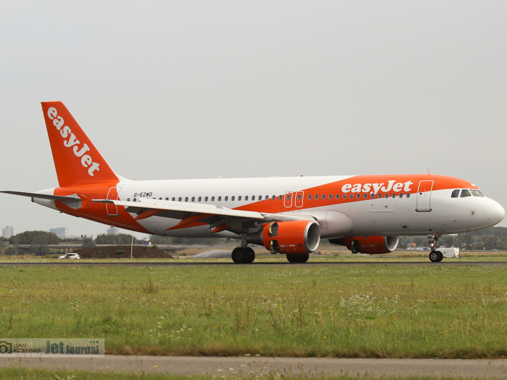 G-EZWD, Airbus A320-214, easyJet