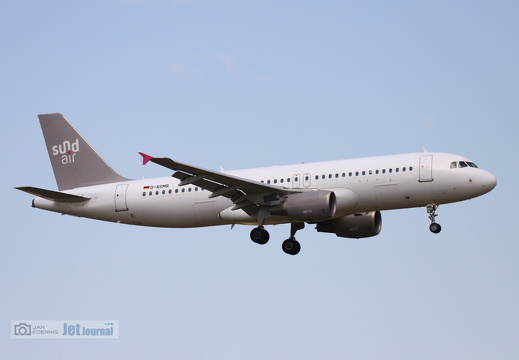 D-ASMR, Airbus A320-214, Sundair