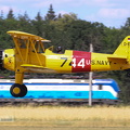 D-EMFL, A75N1 Stearman (127 návštěv) Im Hintergrund eine Vectron der Baureihe 193 vor dem Eurocity, kommend aus Hamburg, auf dem Weg nach... D-EMFL, A75N1 Stearman