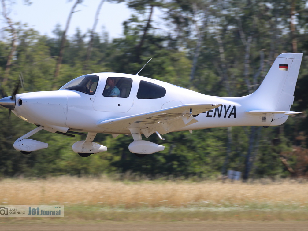 D-ENYA, Cirrus SR-20 G2 GTS