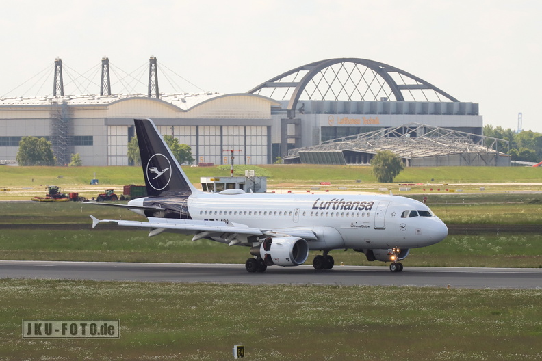 a319-100-d-aibq-ham2025-1-12c.jpg