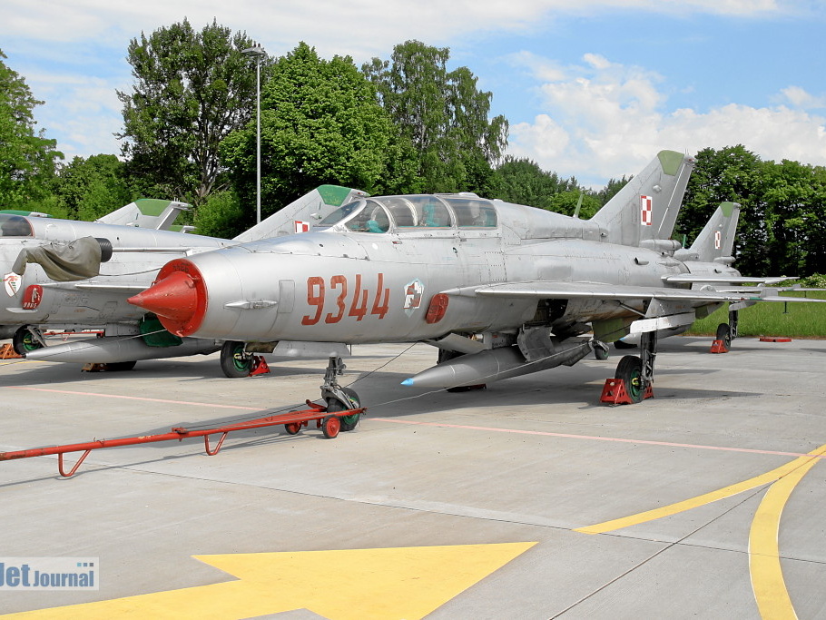 9344 MiG-21UM Malbork (775 odwiedzin) 9344 MiG-21UM Malbork