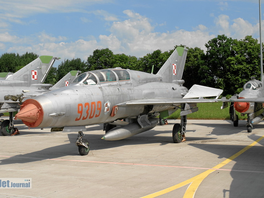 9309 MiG-21UM Malbork (893 odwiedzin) 9309 MiG-21UM Malbork