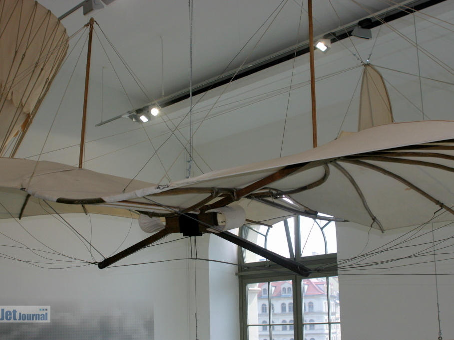 Lilienthal Normal-Segelapparat (1558 Besuche) Verkehrsmuseum Dresden, Replica Lilienthal Normal-Segelapparat
